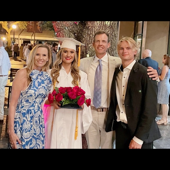 Meet your Posher, Carla - Picture 4 of 6